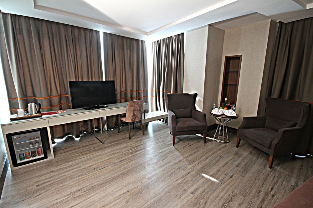 B Business Hotel & Spa Antalya Ngoại thất bức ảnh