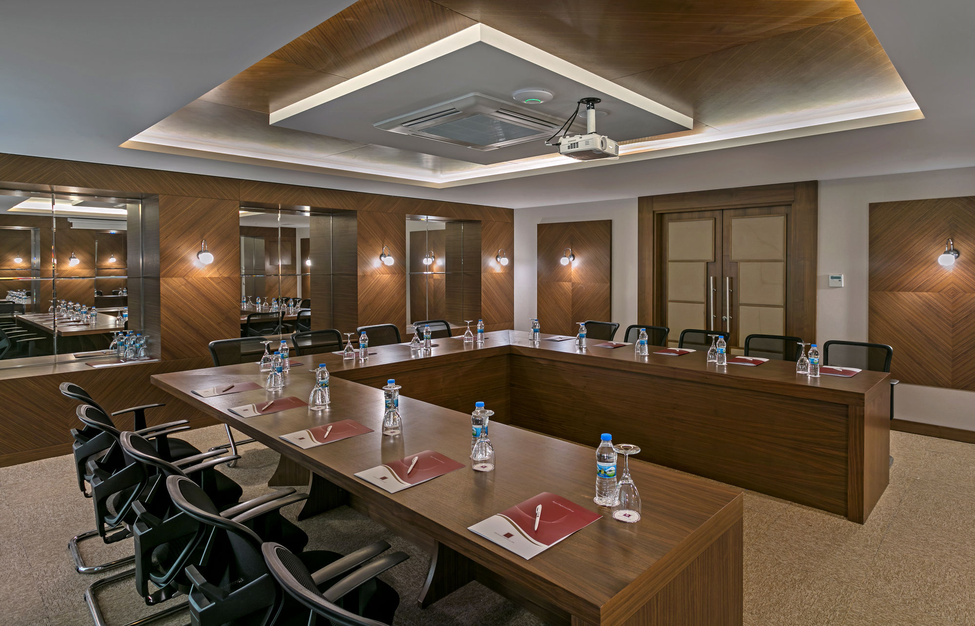 B Business Hotel & Spa Antalya Ngoại thất bức ảnh